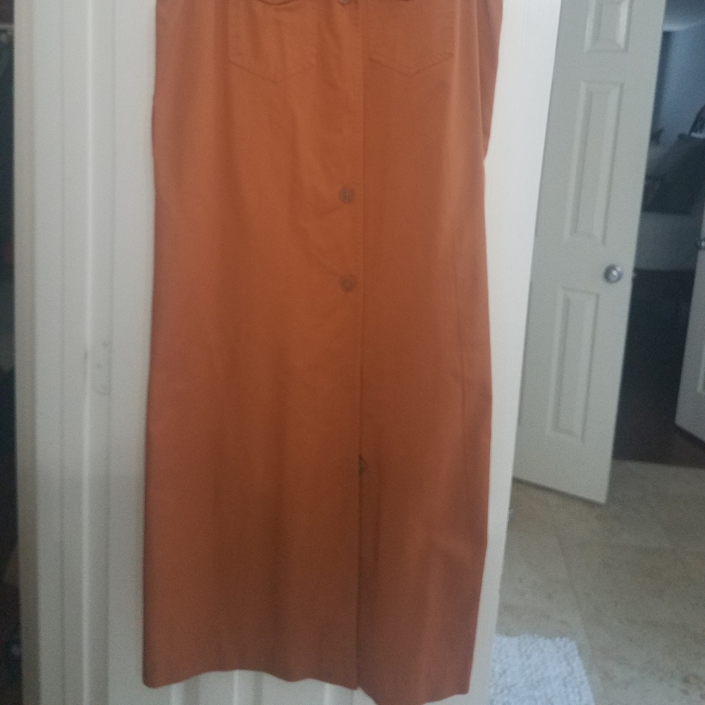 Dress - Picture 3 of 5